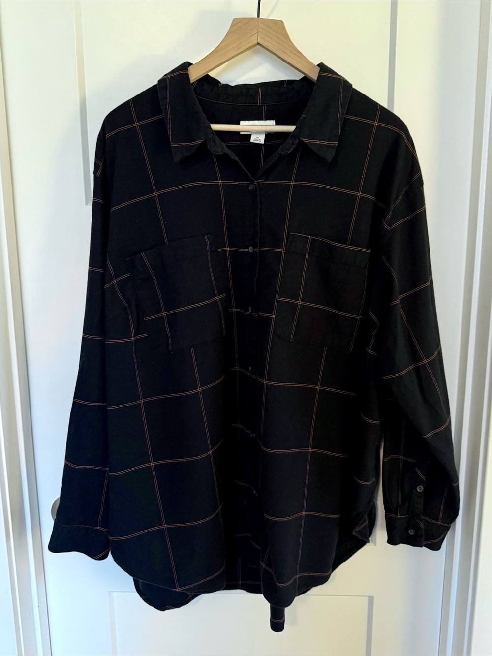 Woman’s Black Windowpane Button-Up Shirt Ava & Viv